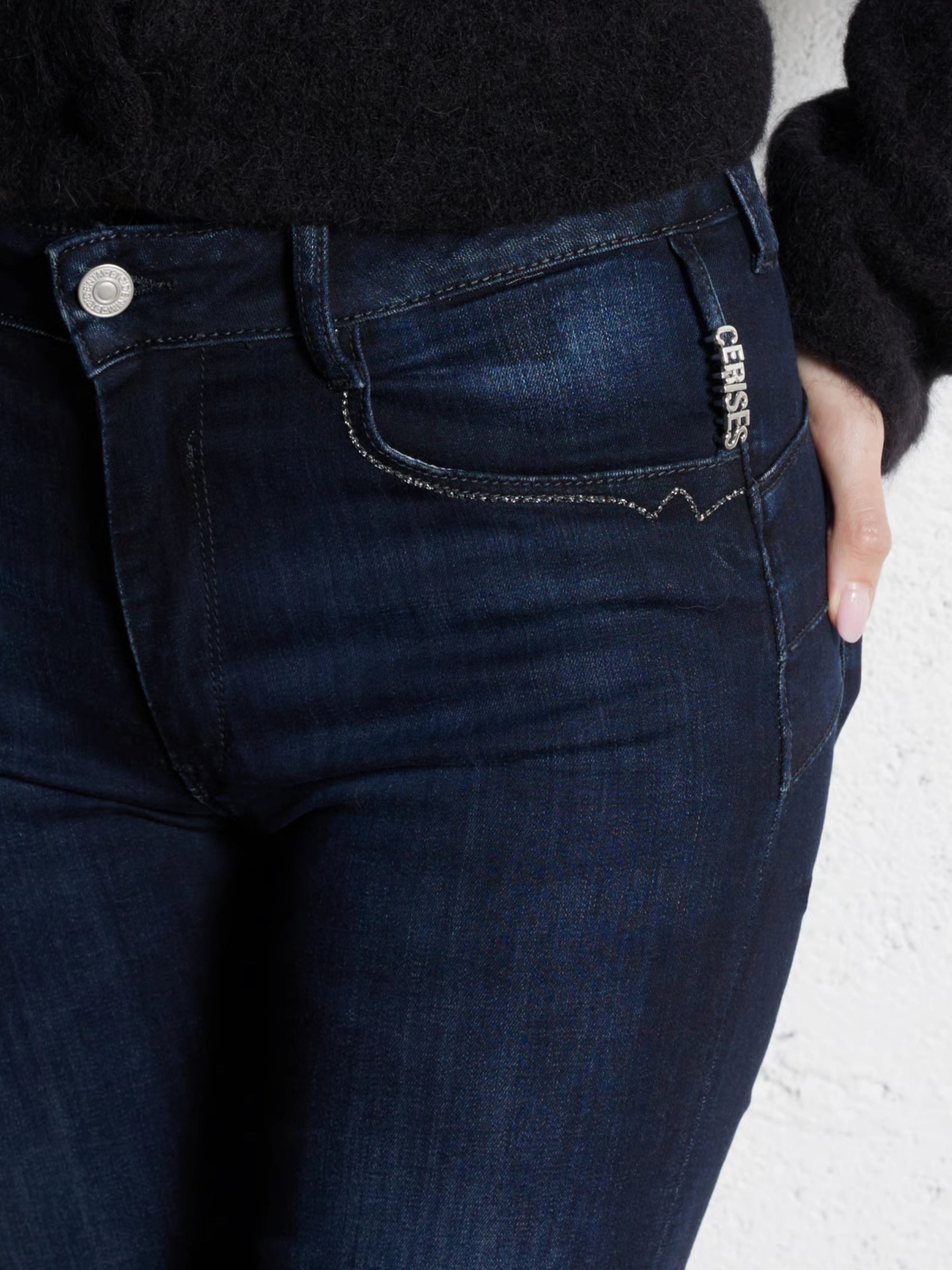 LE TEMPS BLUE BLACK JEANS