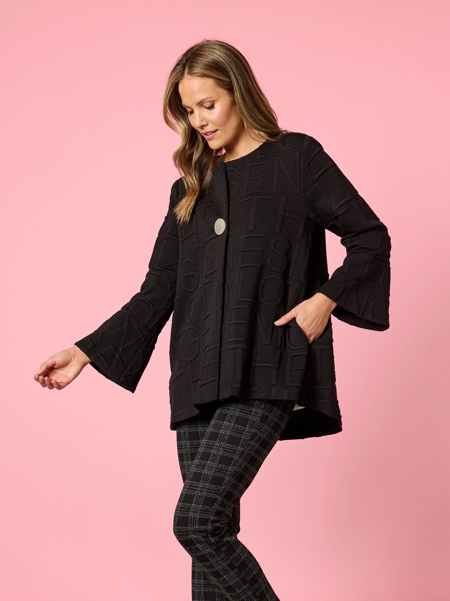 THREADZ BLACK SCRIPT JACKET