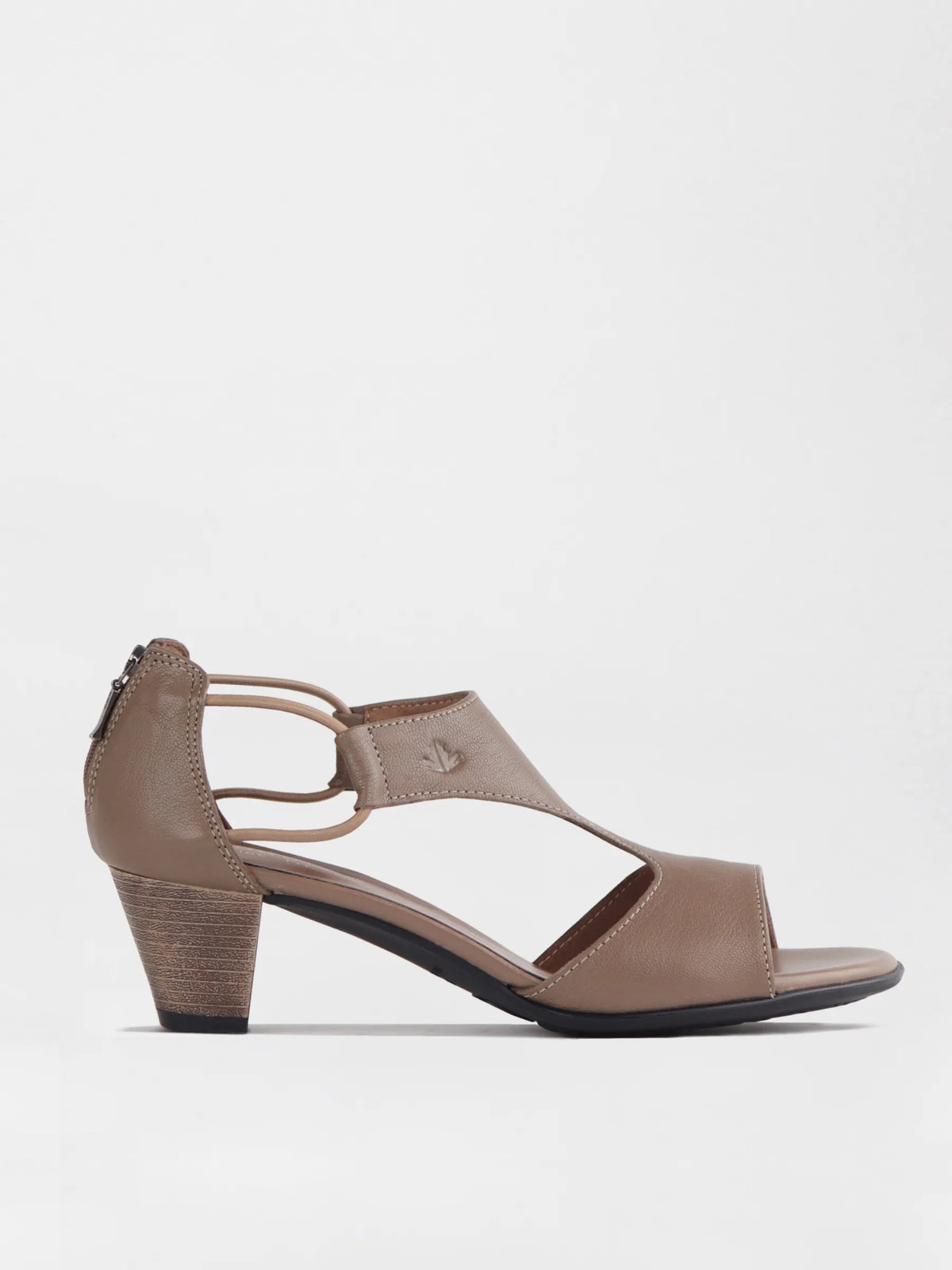 Froggie Wider Fit T-Bar Heel