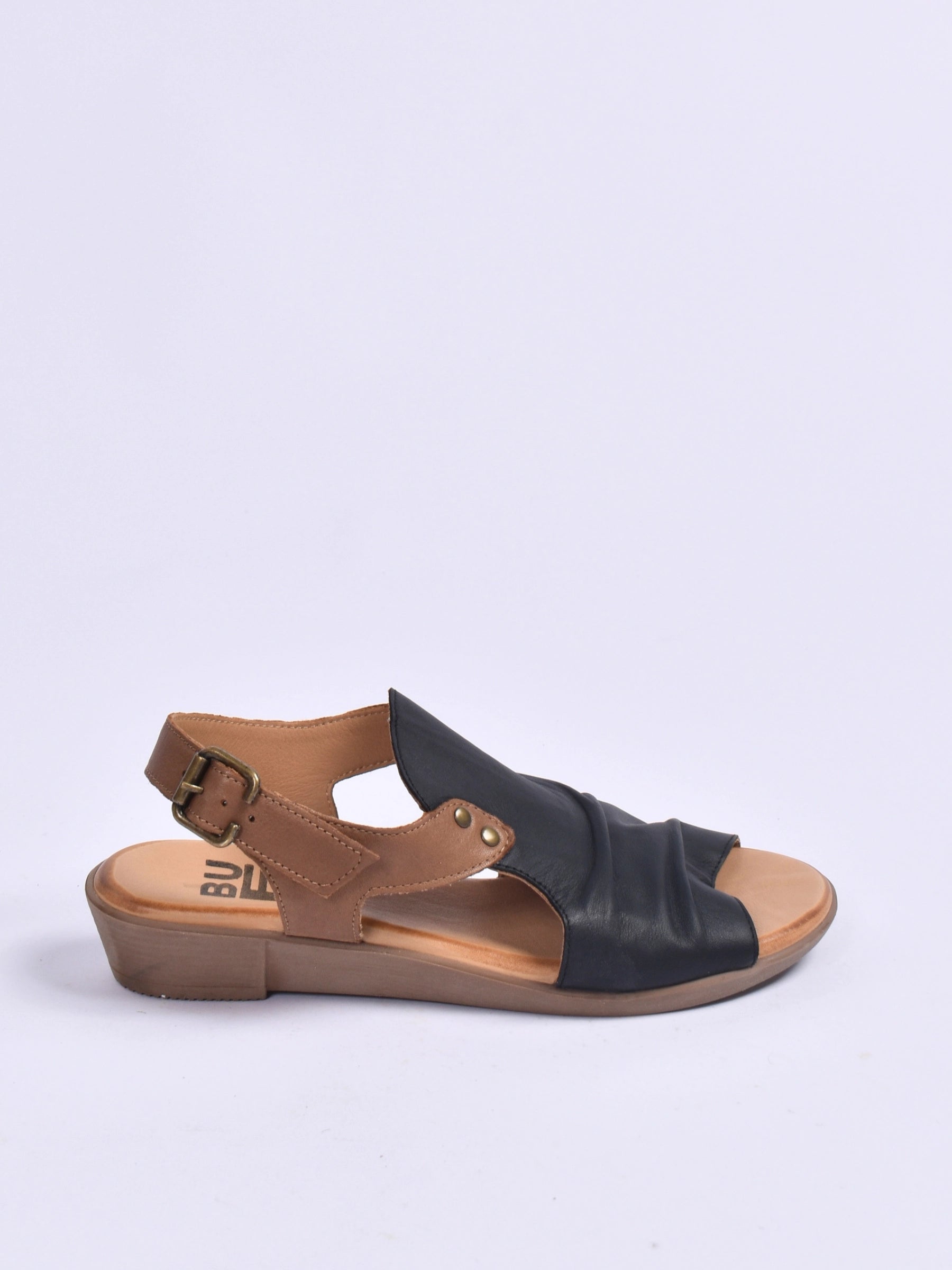BUENO RED TAN LOW WEDGE