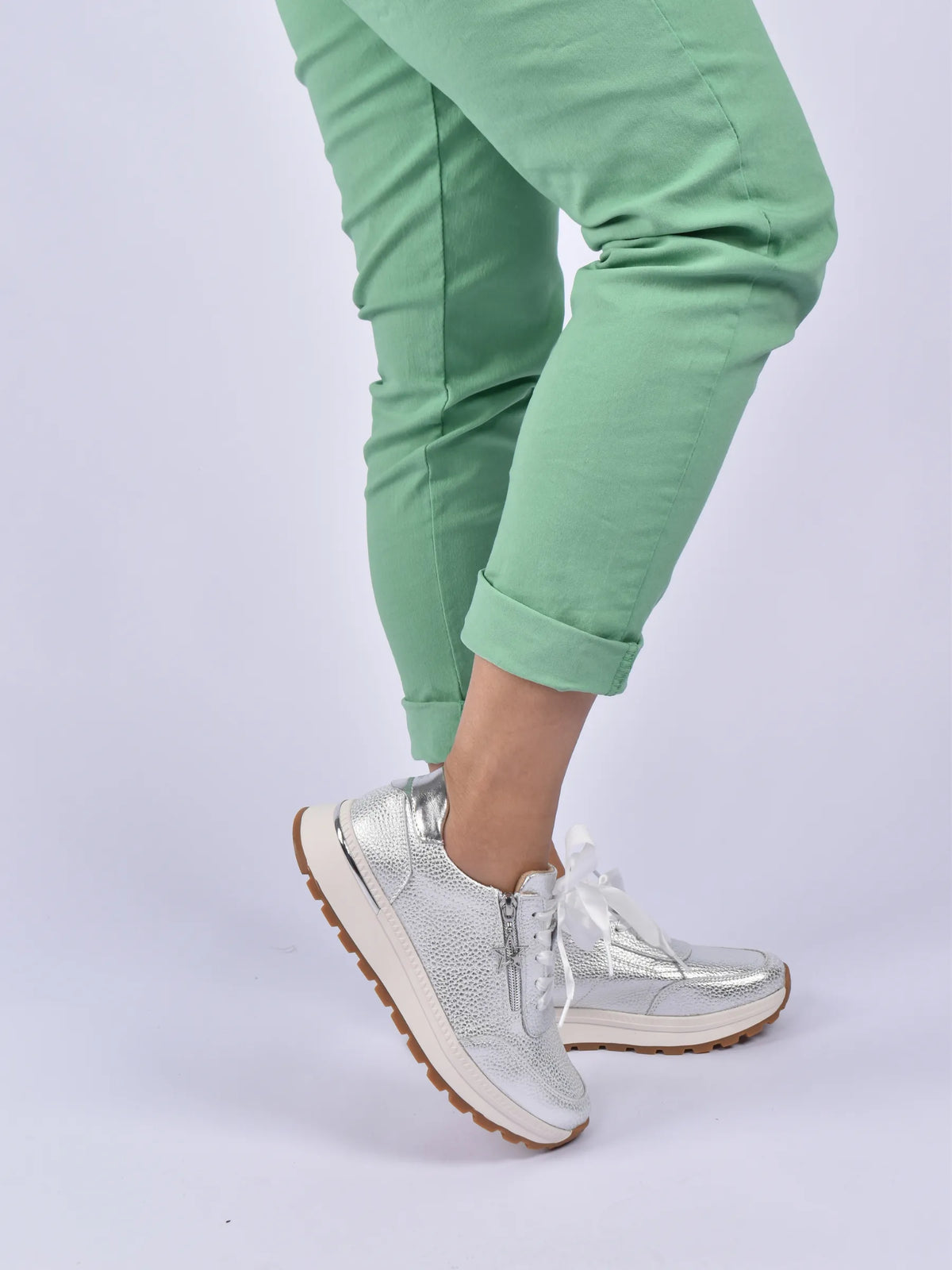 Julz Nina Sneaker