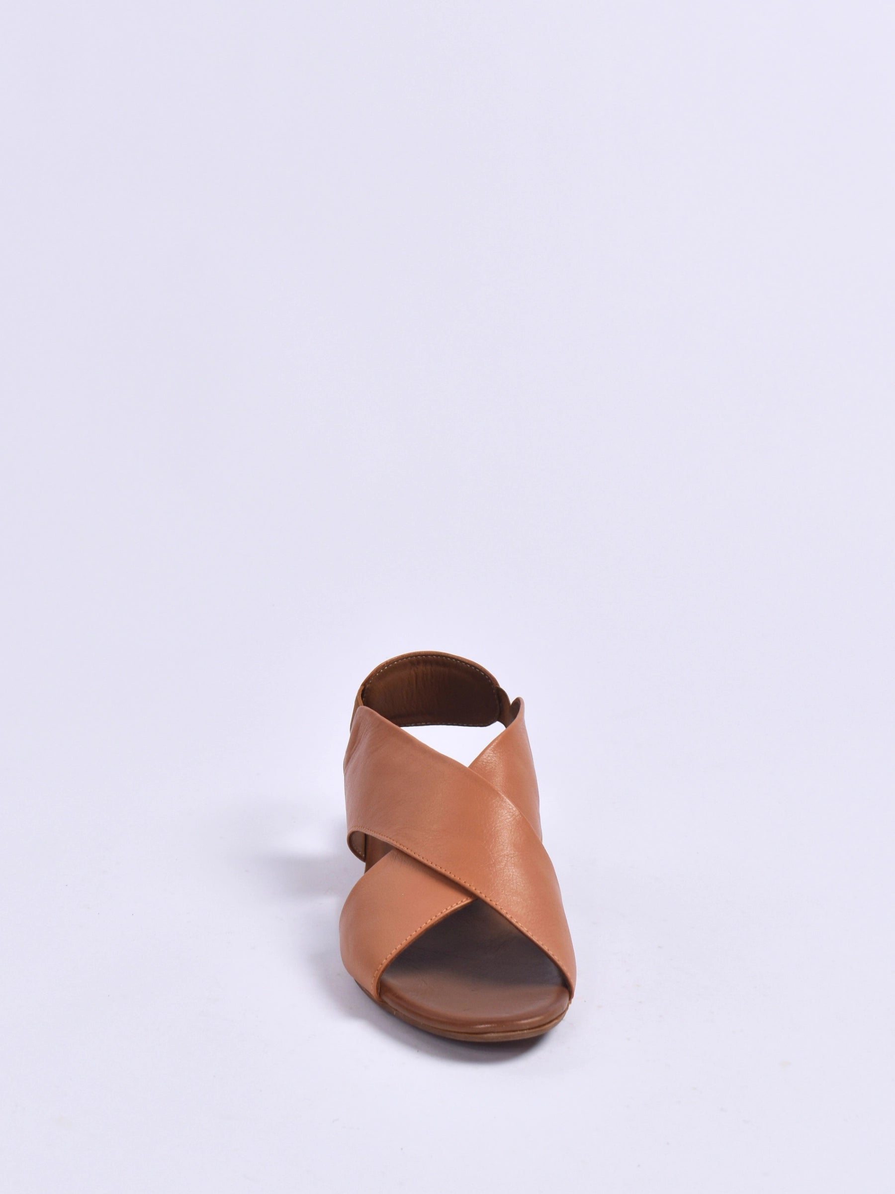 BUENO FLAT CROSS OVER SANDAL