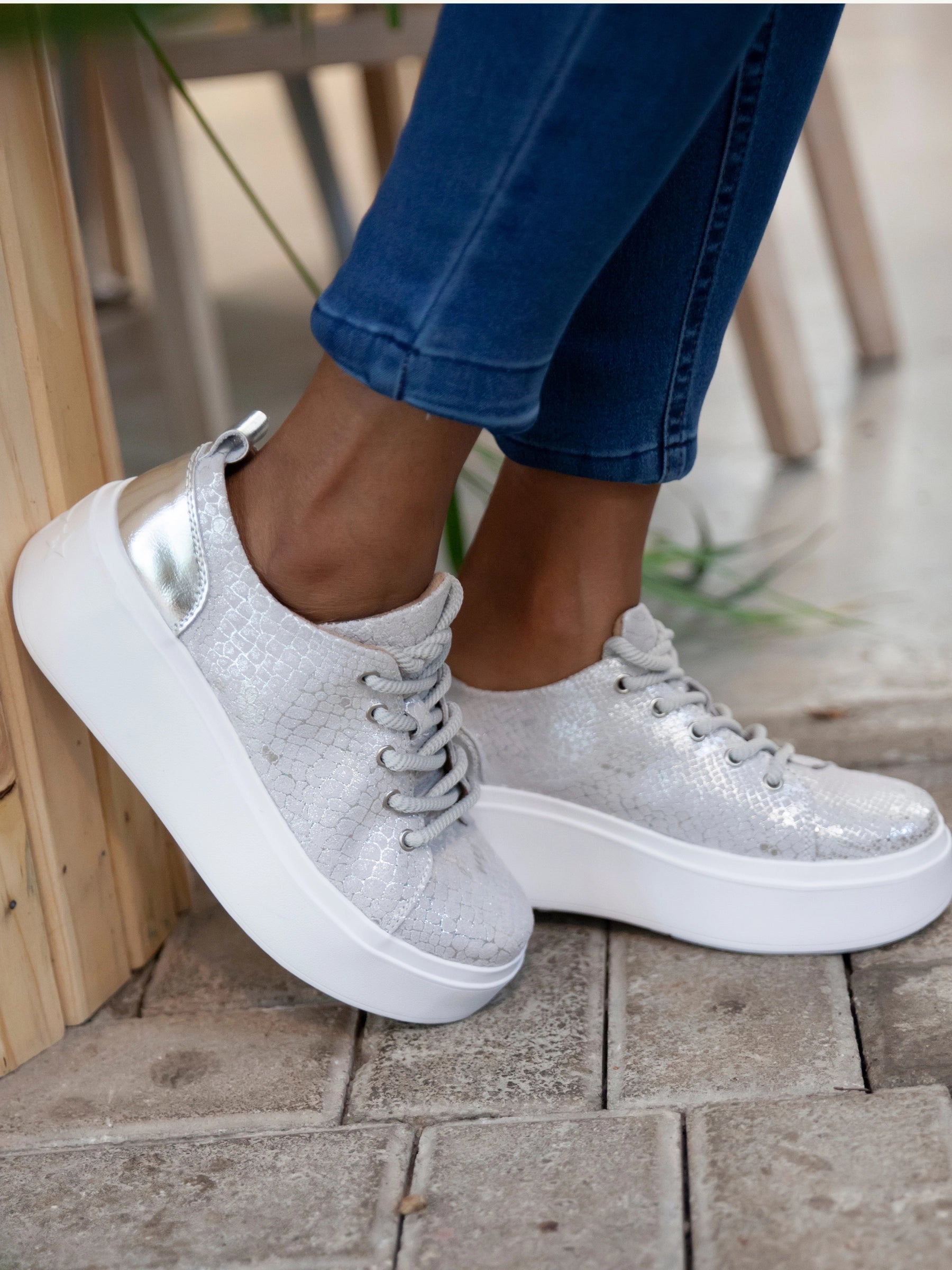 JULZ SILVER SNAKE BARI SNEAKER