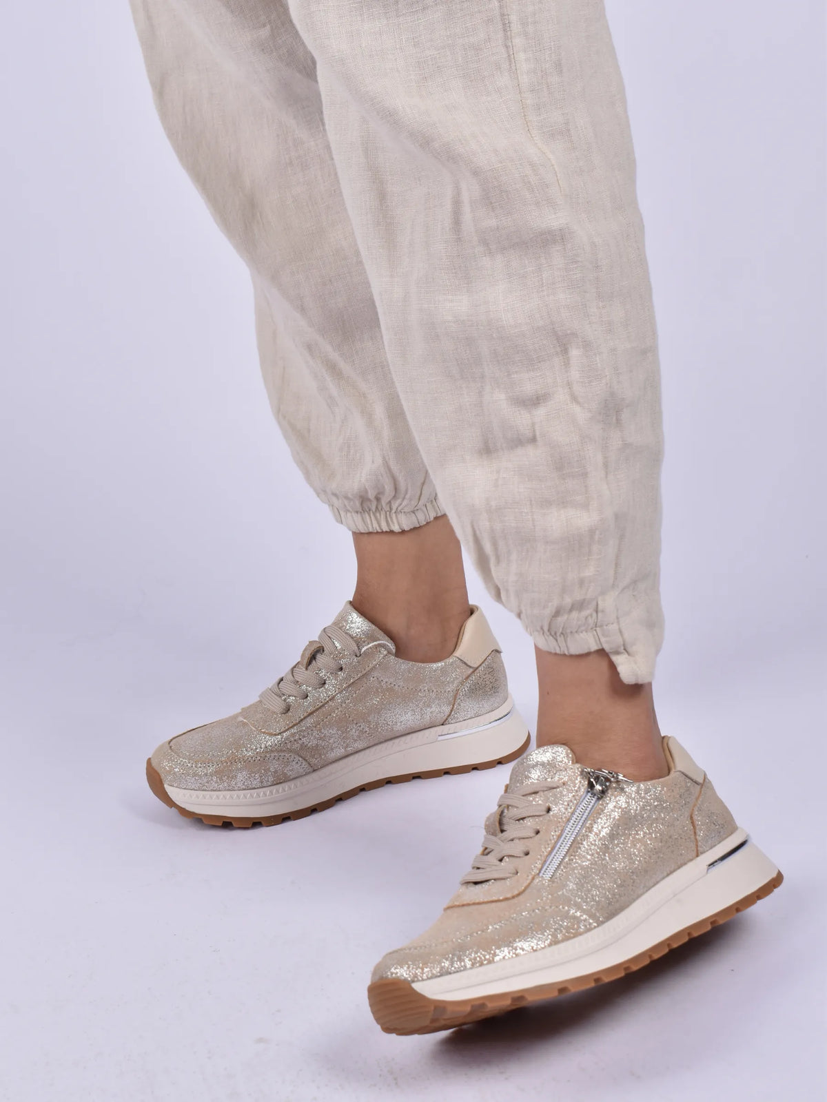 Julz Nina Sneaker