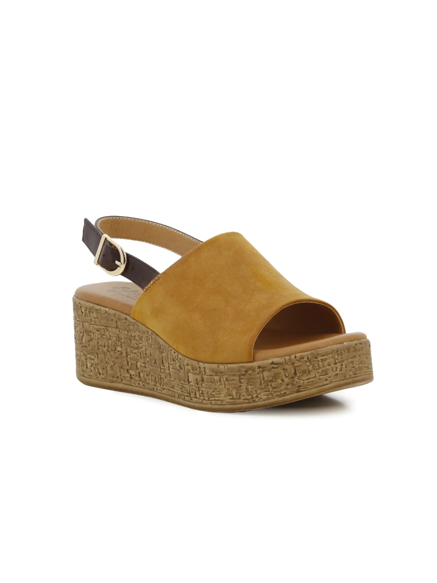 Soft Style Nobu Sandal