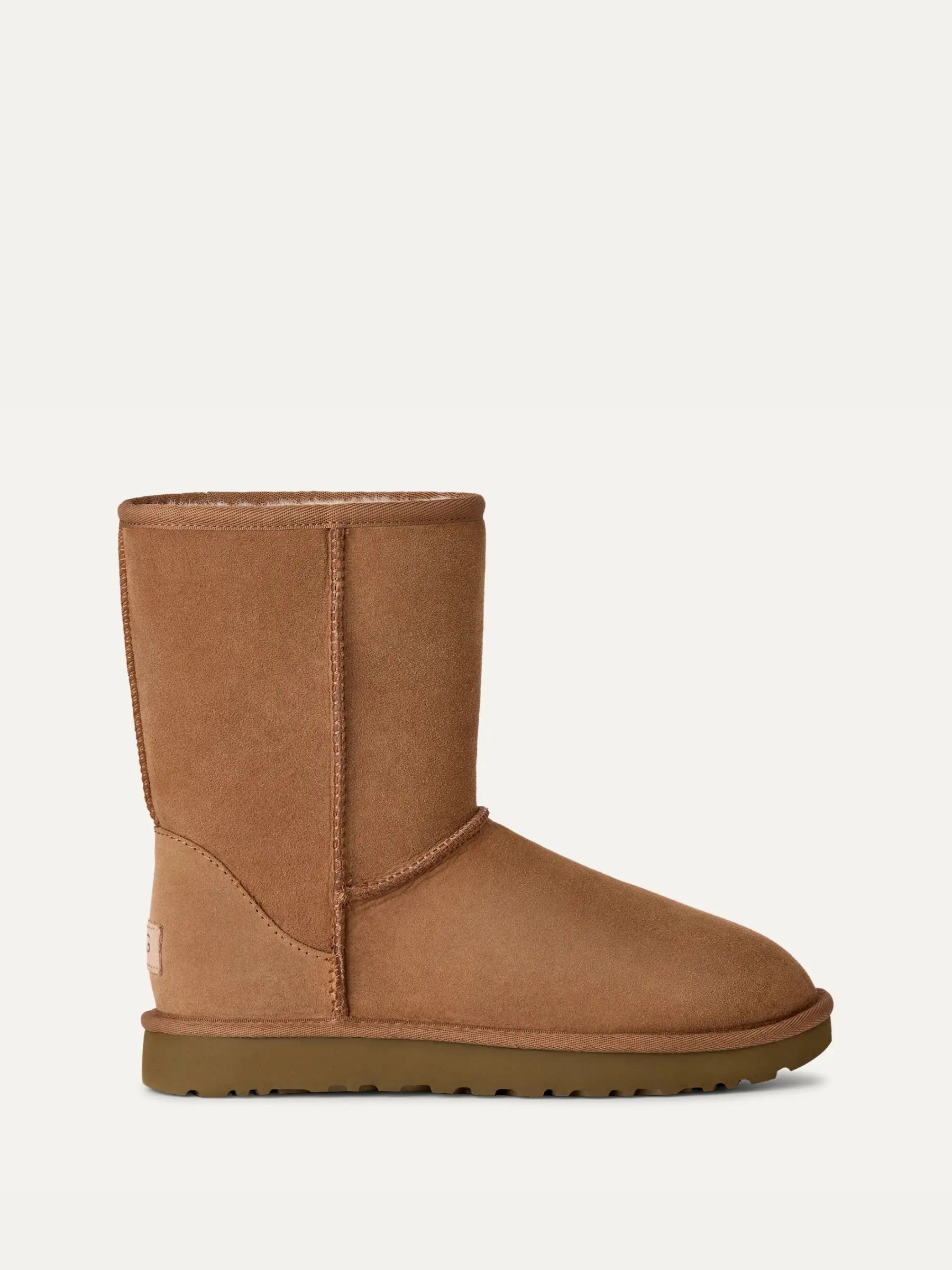 UGG CHESTNUT CLASSIC SHORT II BOOT