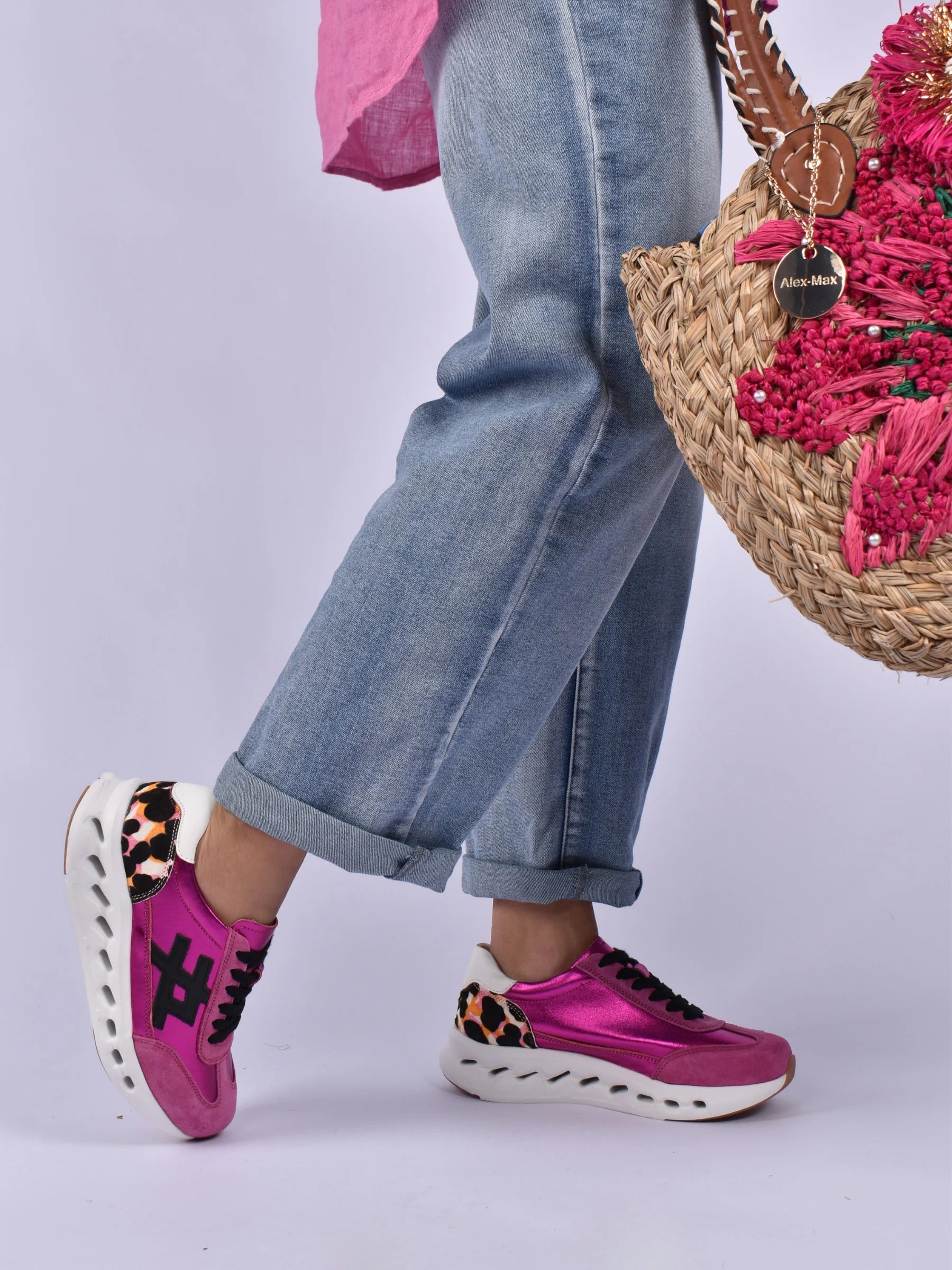 Julz Lumi Aero Sneaker