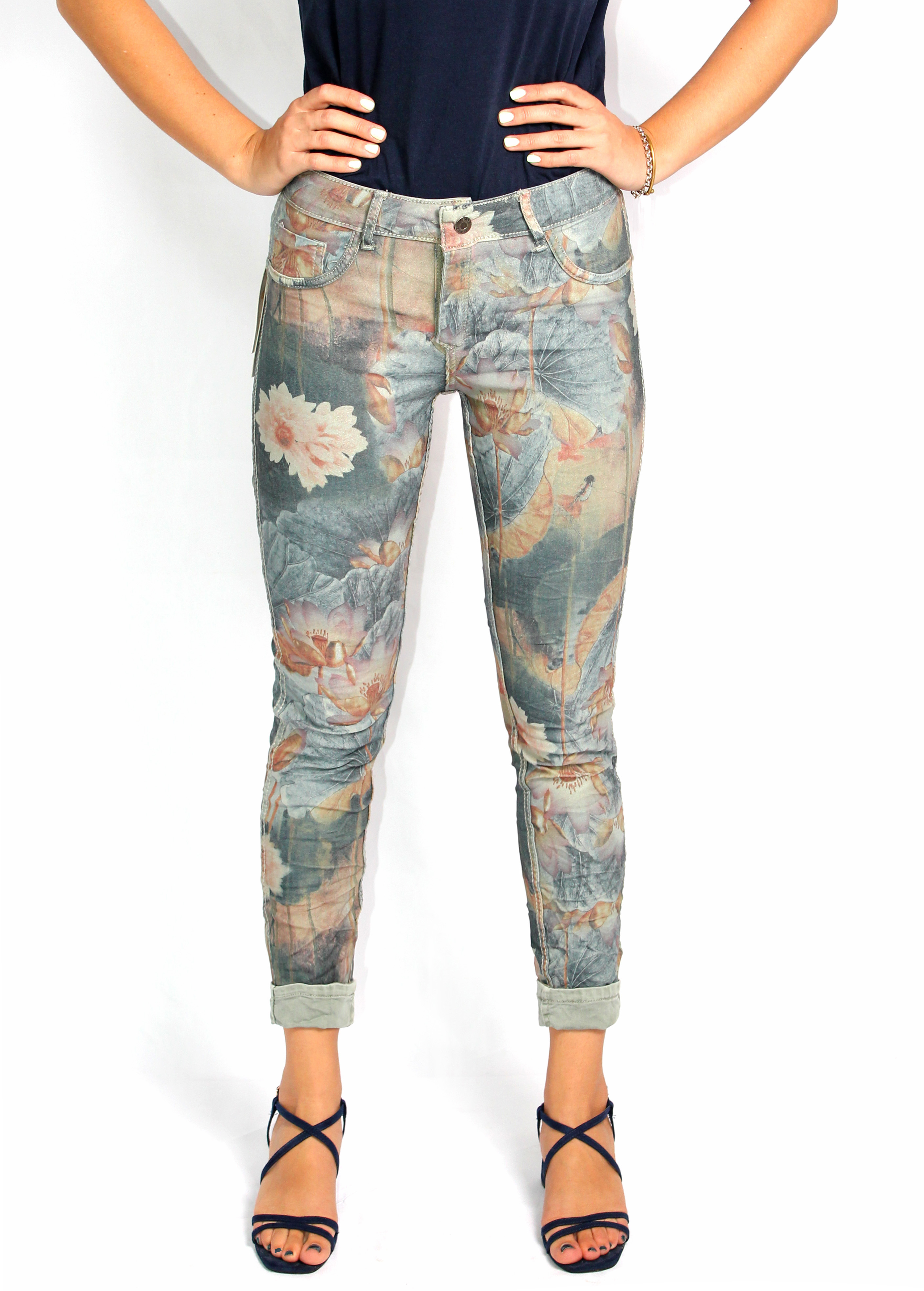 MADE IN ITALY ARMY GREEN FLORAL REVERSIBLE JEANS Rosella Style inspired by elegance