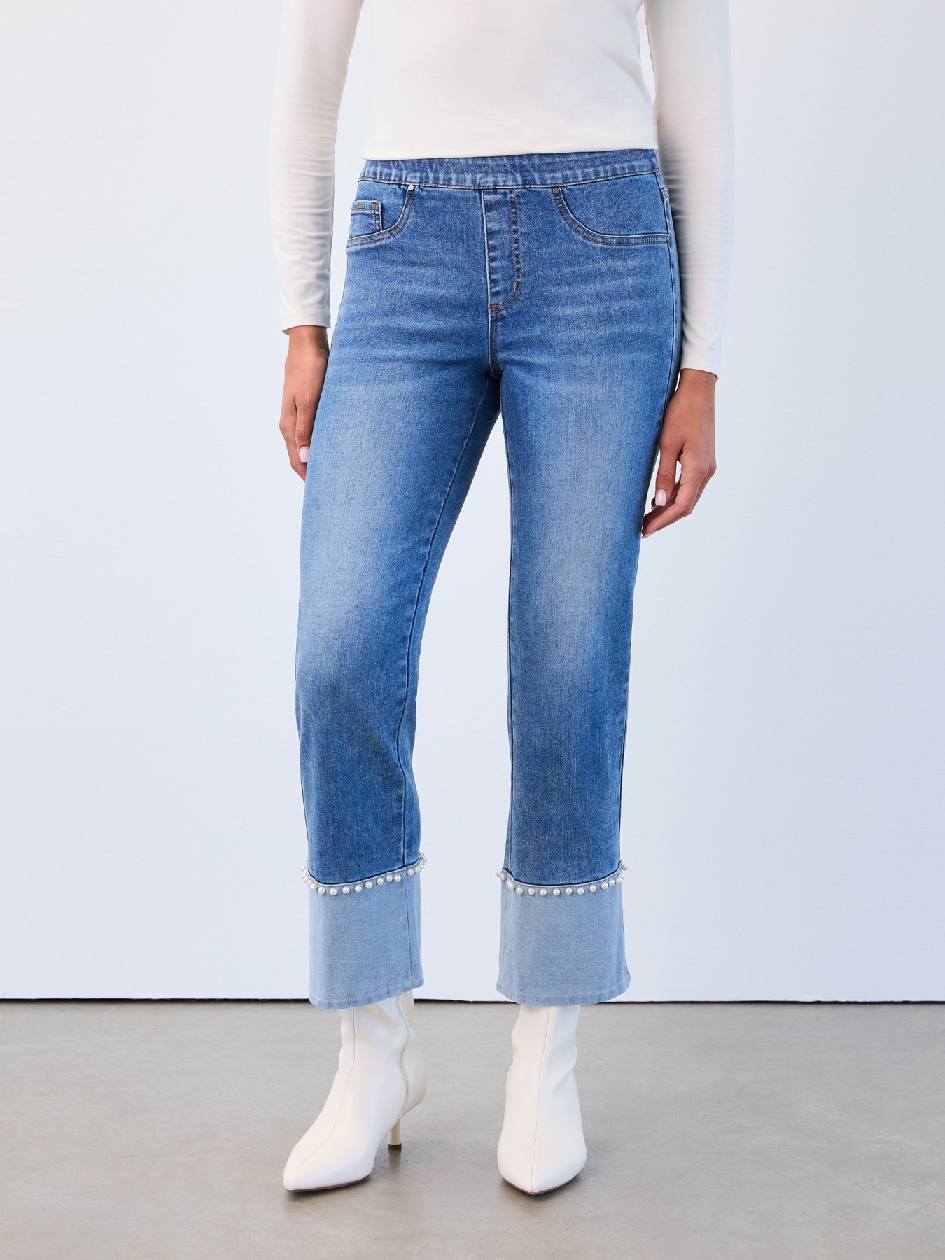FDJ MEDIUM WASH ANKLE JEAN