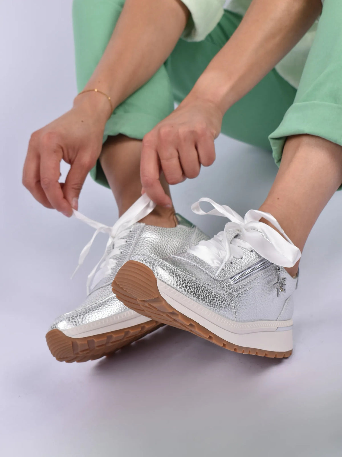 Julz Nina Sneaker