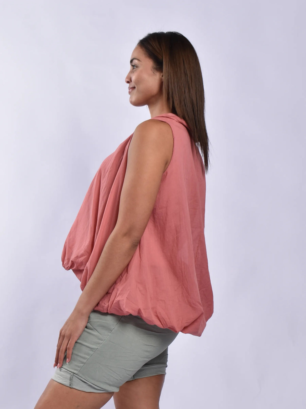 Made In Italy Sleeveless Blouse
