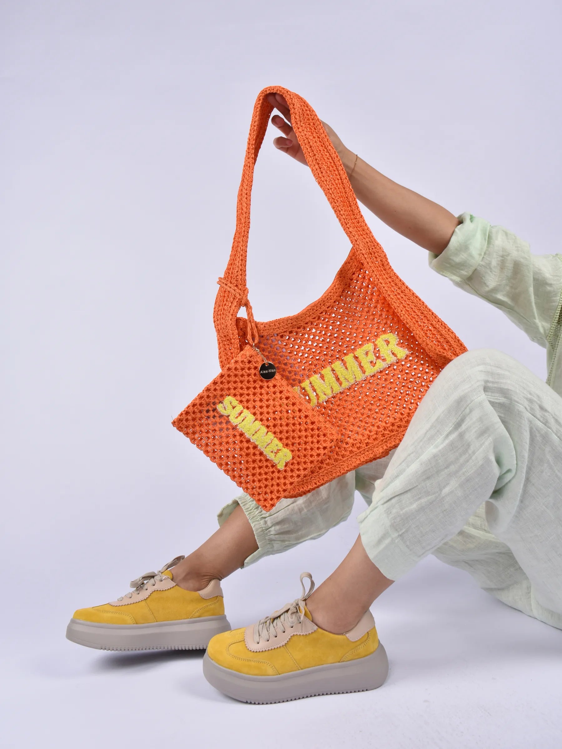 Julz Lyra Sneaker