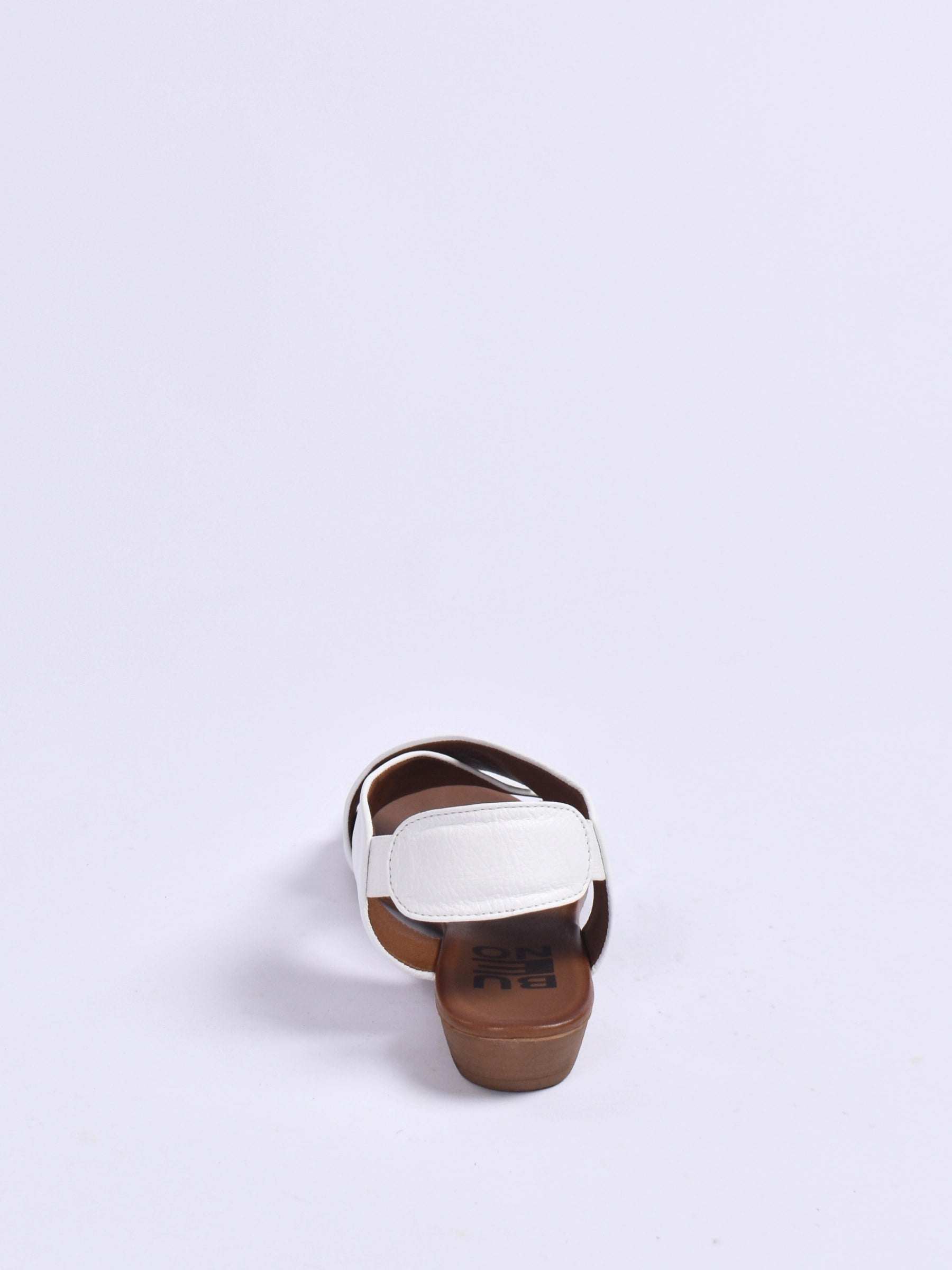 BUENO FLAT CROSS OVER SANDAL