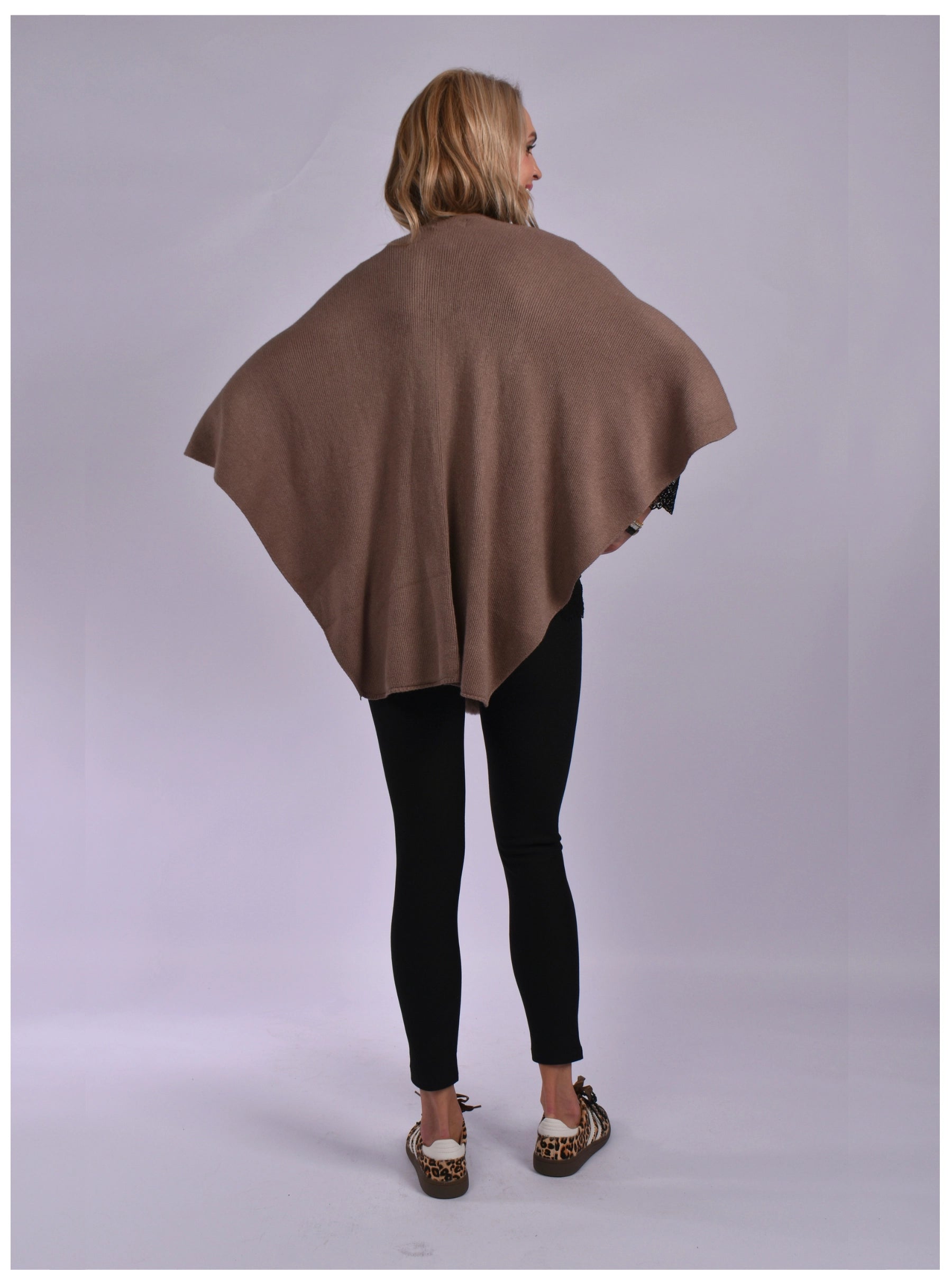 JOLIE BLACK PONCHO