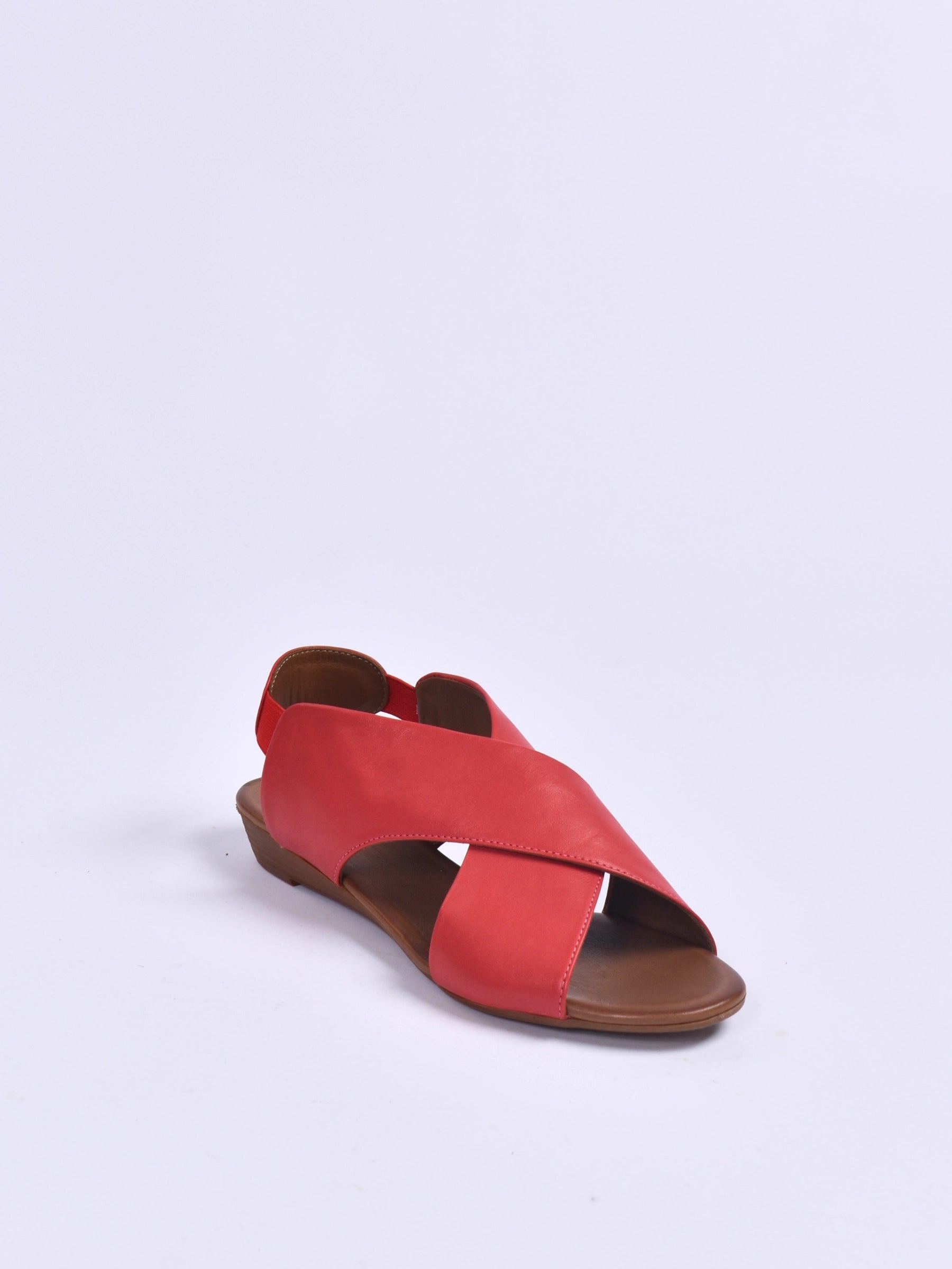 BUENO FLAT CROSS OVER SANDAL