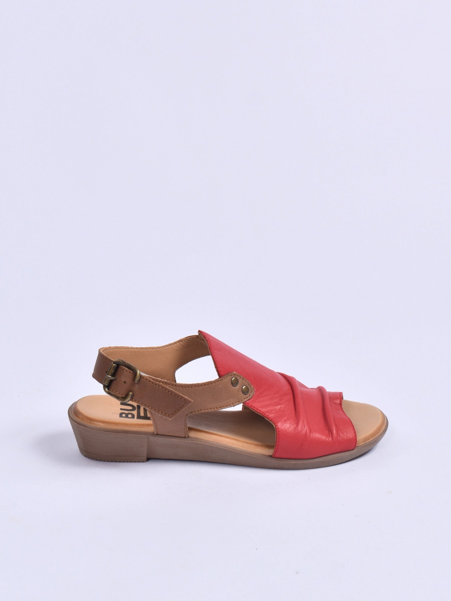 BUENO RED TAN LOW WEDGE