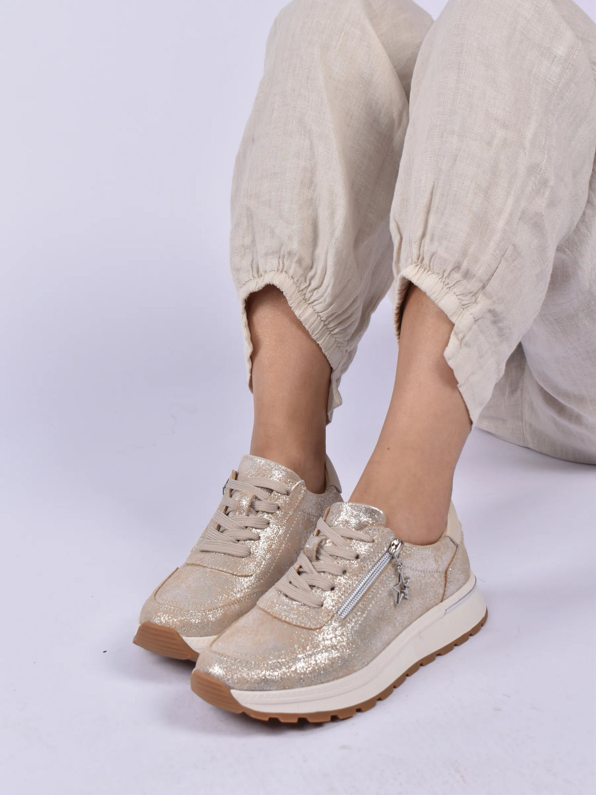 Julz Nina Sneaker