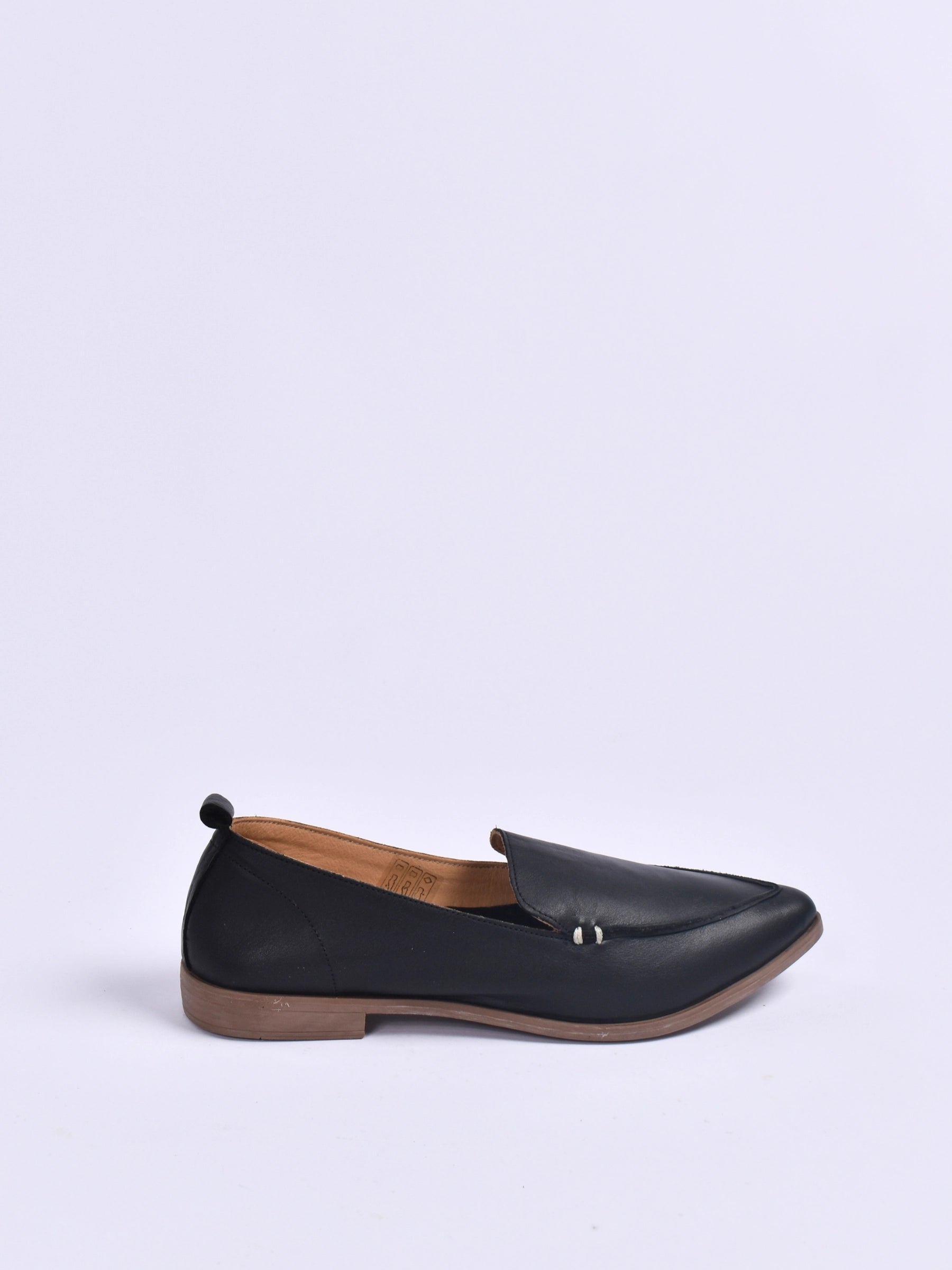 BUENO BLACK MOCCASIN