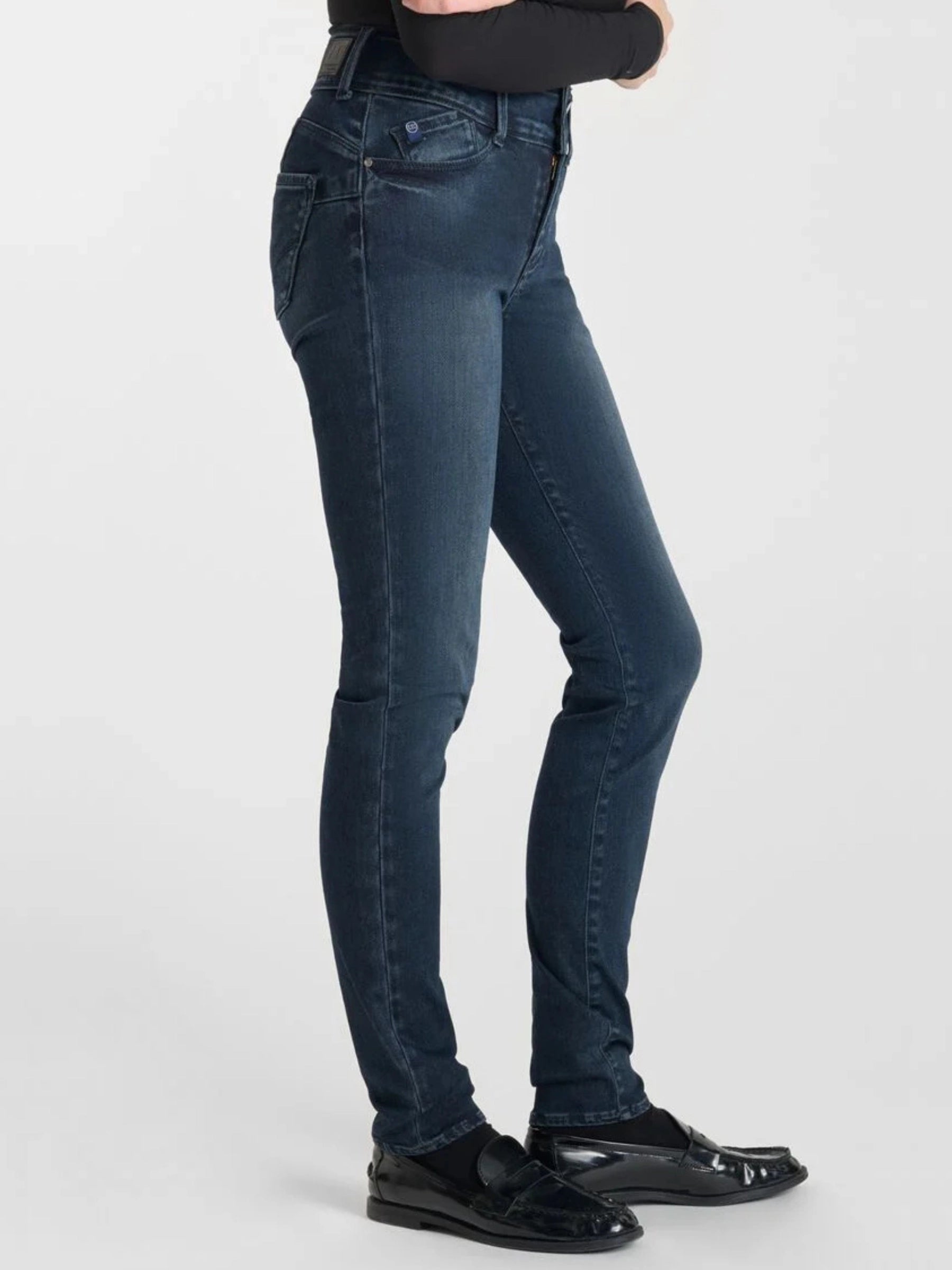 LE TEMPS BLUE BLACK JEAN