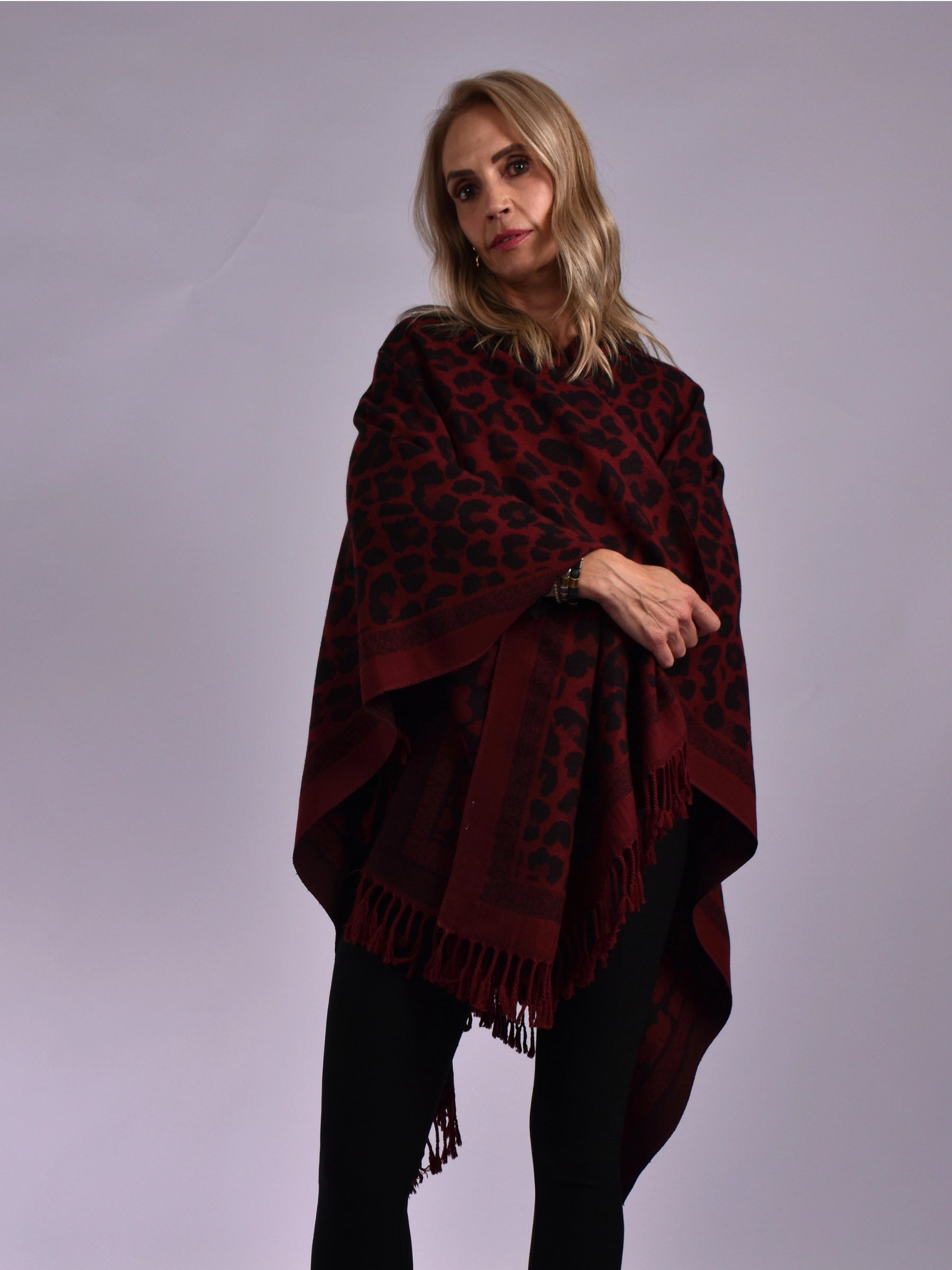 JOLIE PONCHO - GREY BLACK