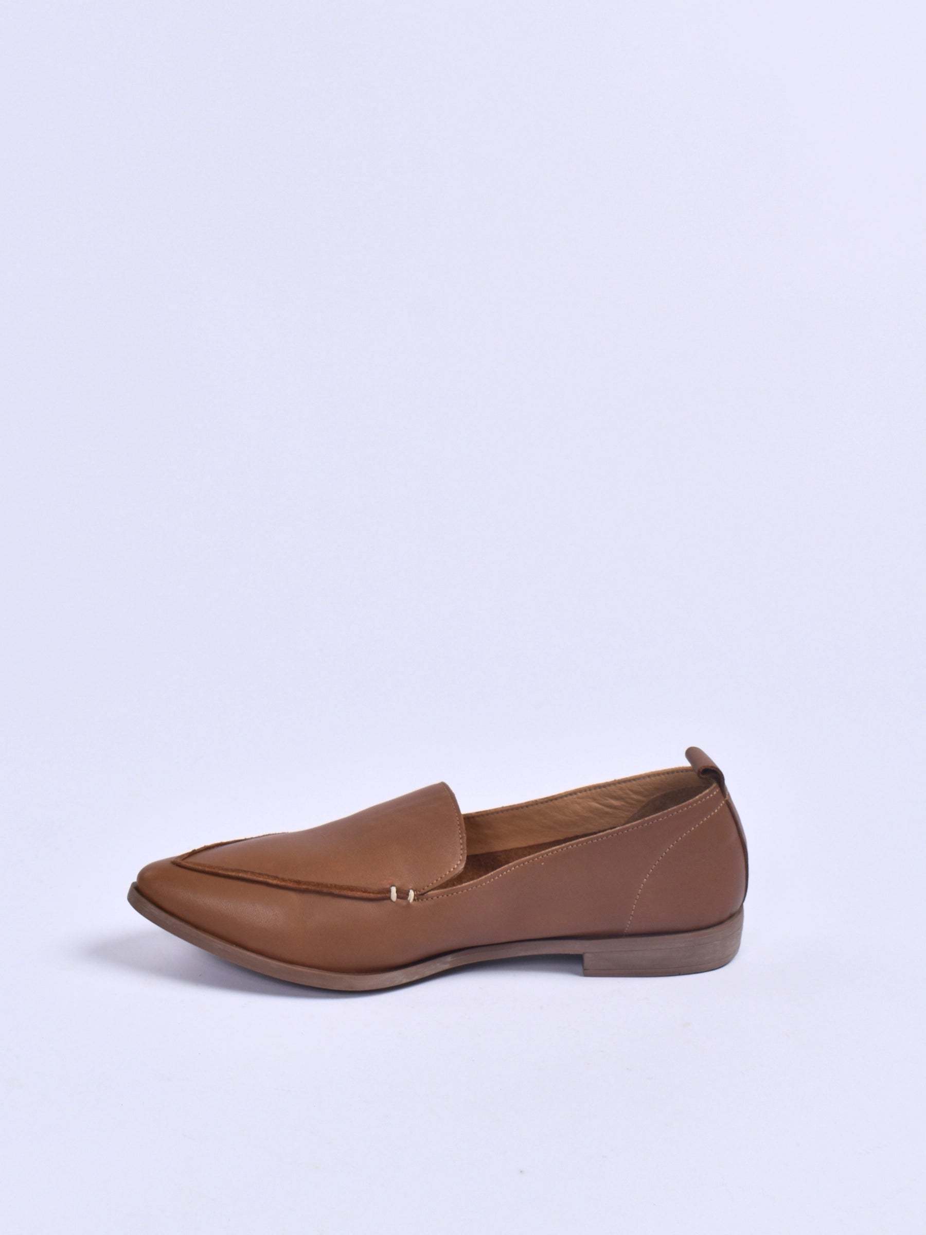 BUENO BLACK MOCCASIN
