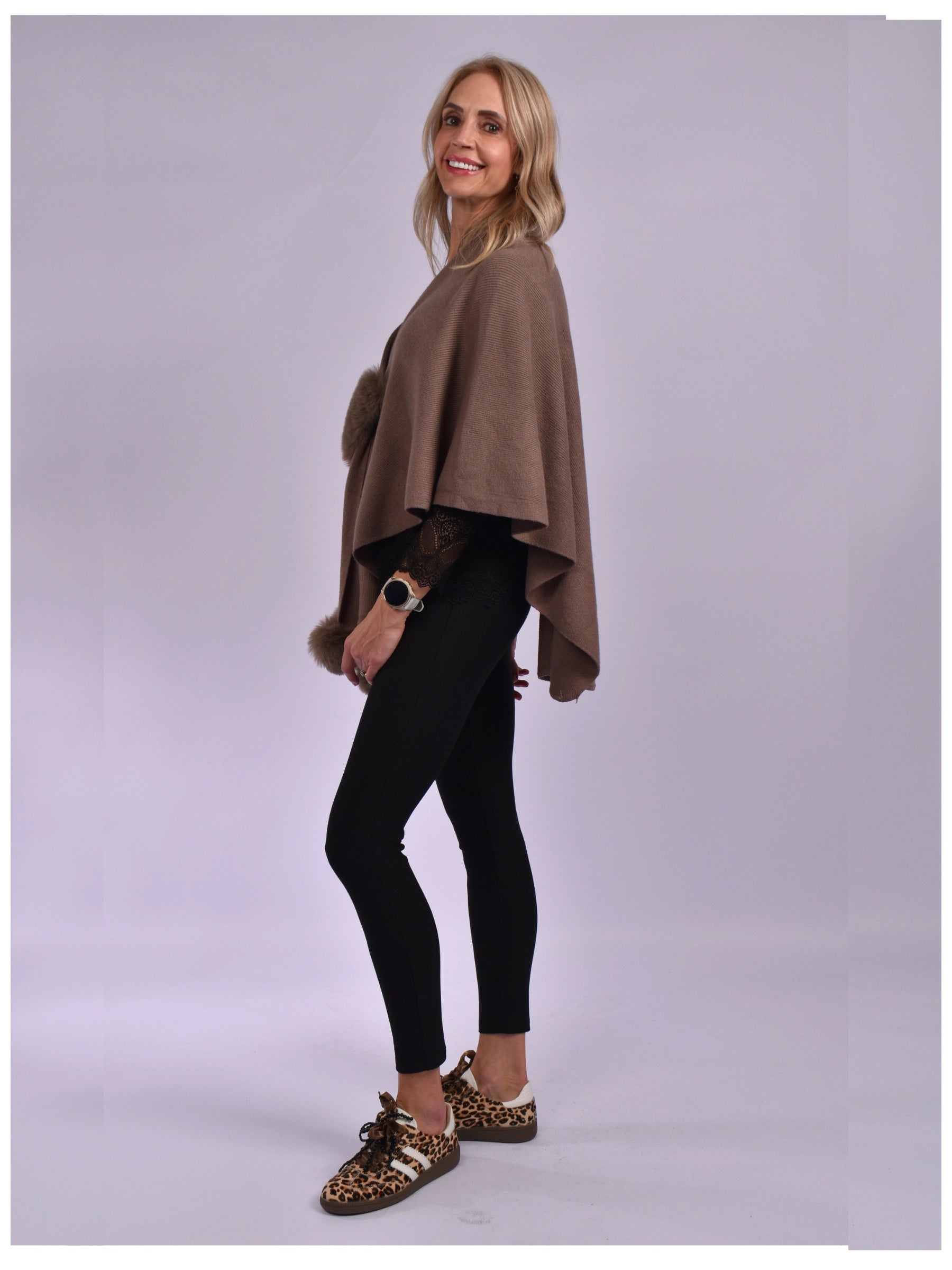 JOLIE BLACK PONCHO