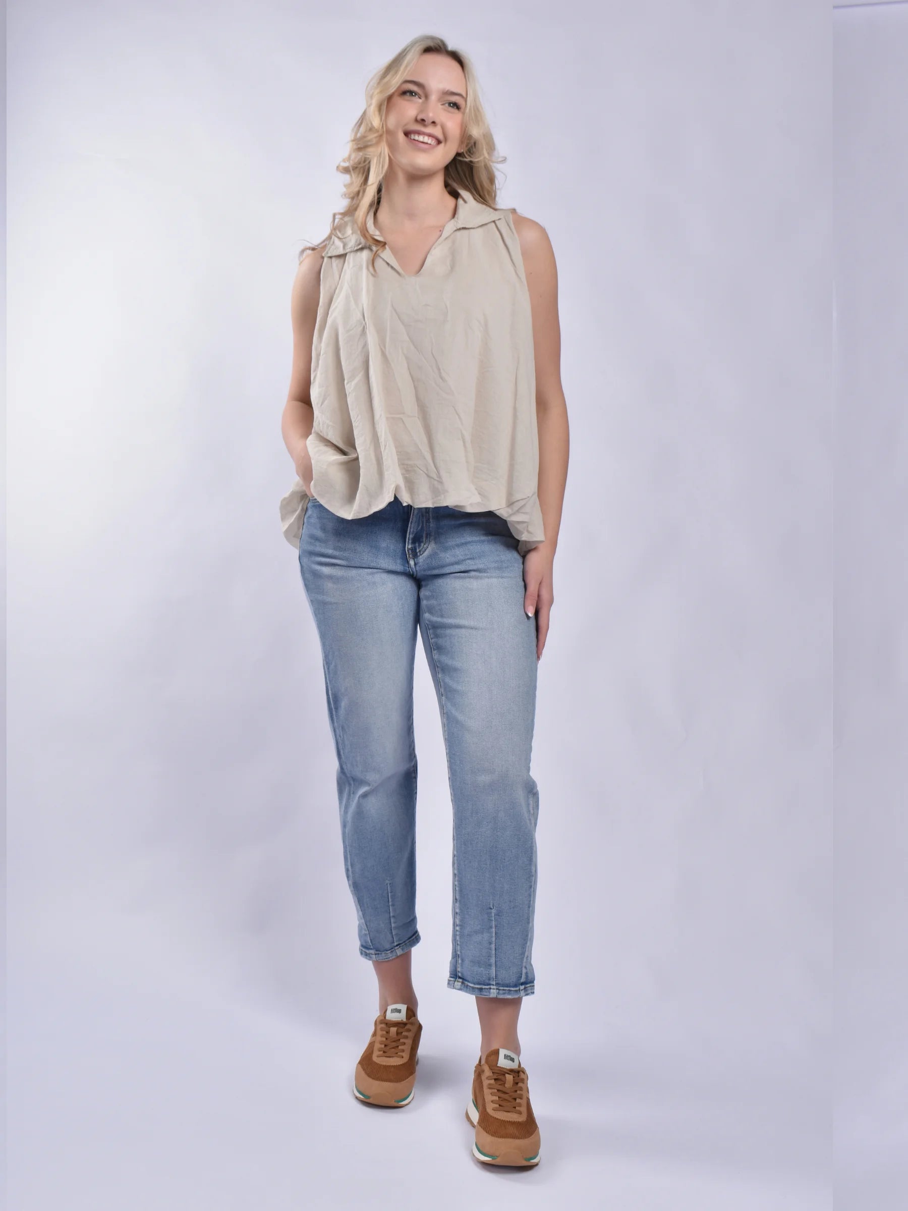 Made In Italy Sleeveless Blouse
