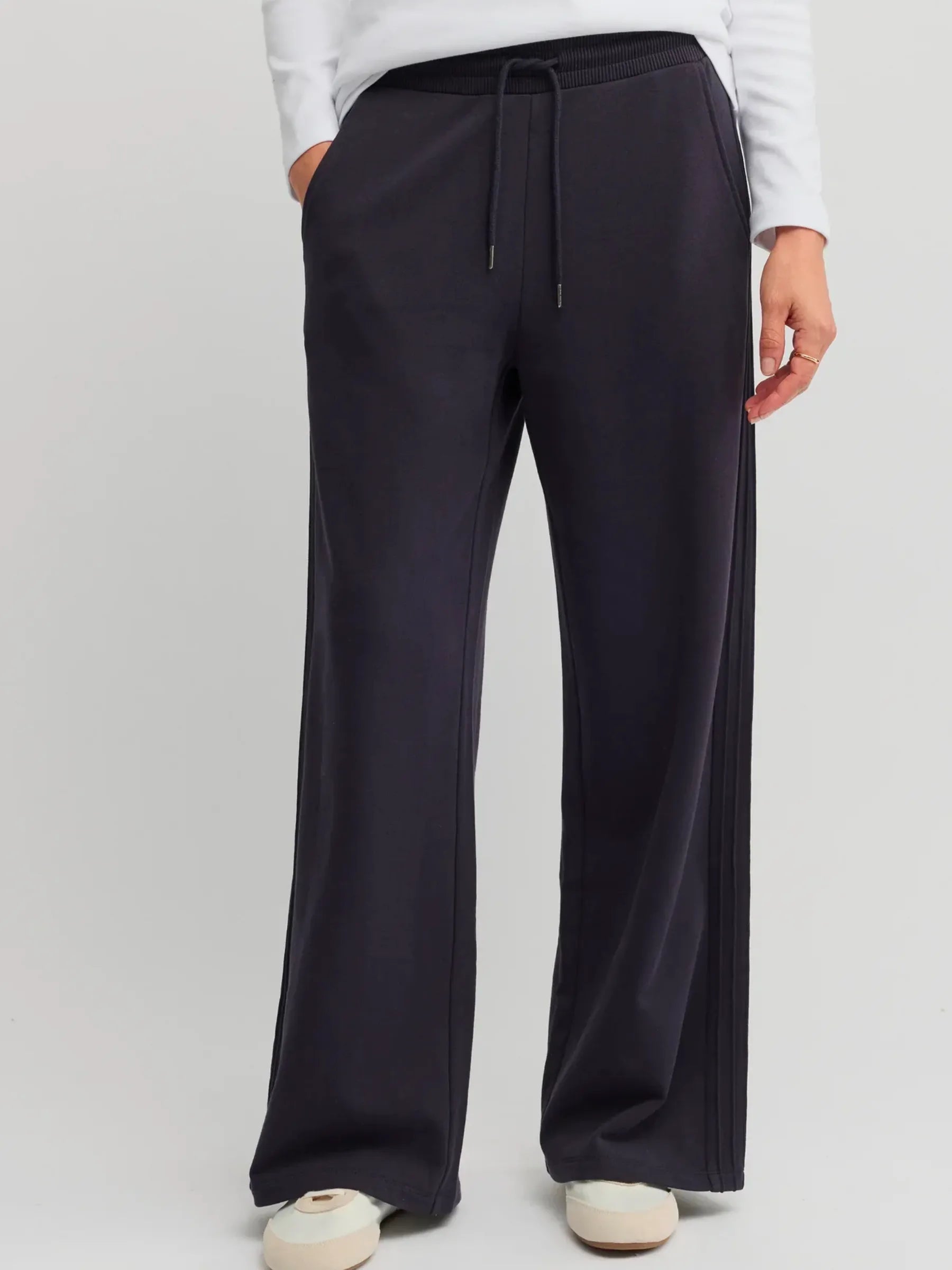 YARRA TRAIL NAVY MANHATTAN PANTS
