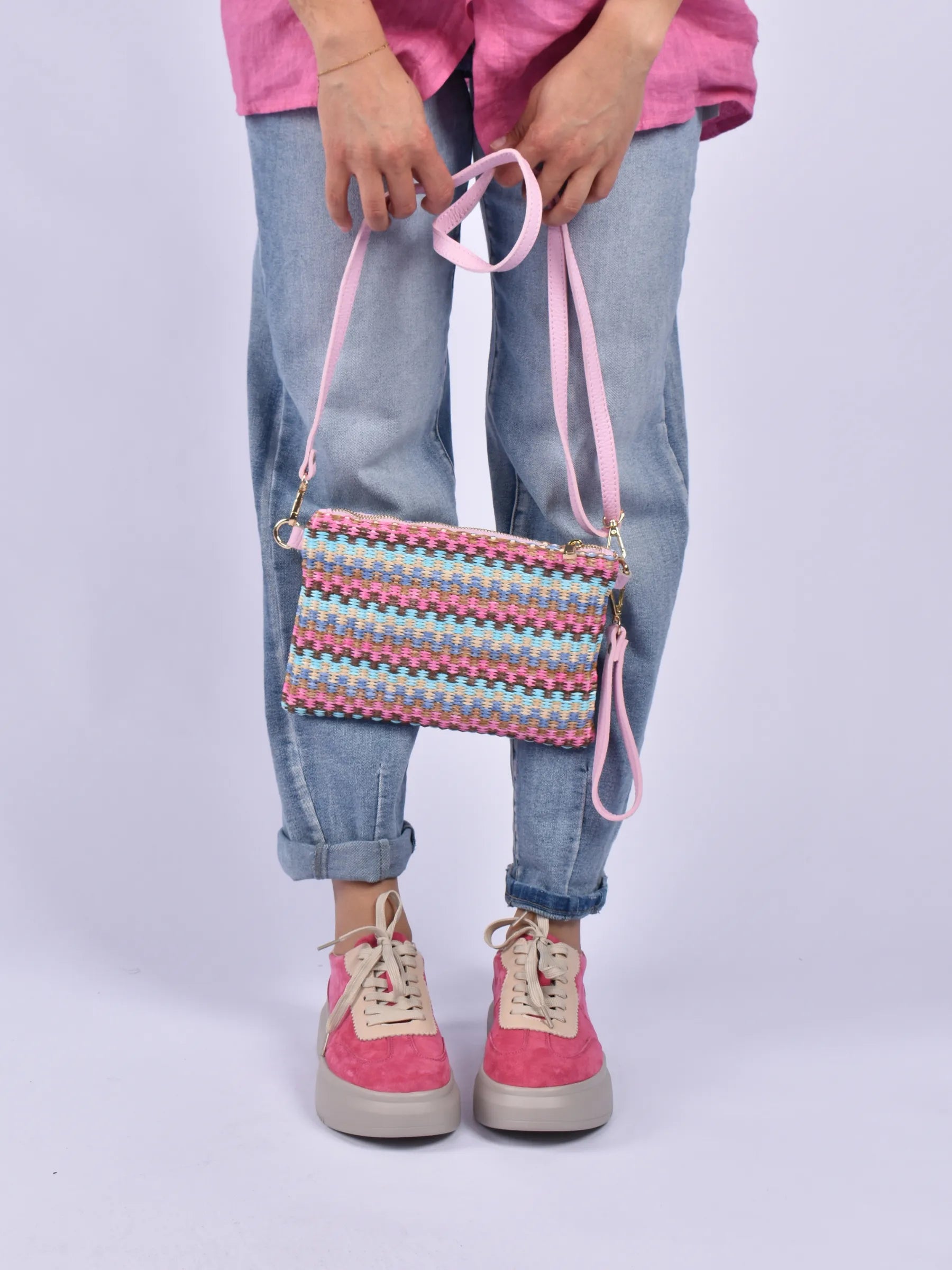 Julz Lyra Sneaker