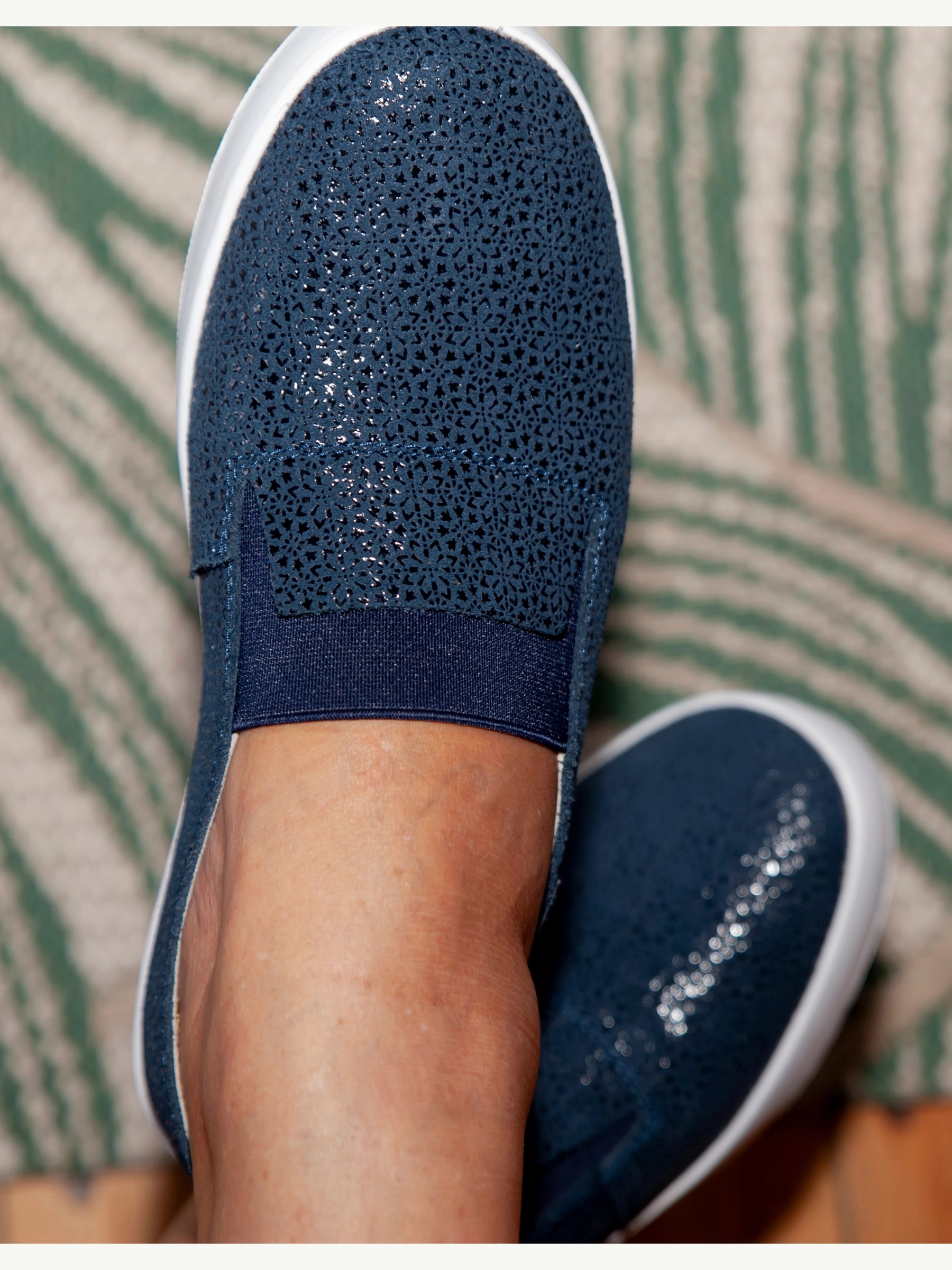JULZ PEBBLED NAVY FRAN SLIP ON