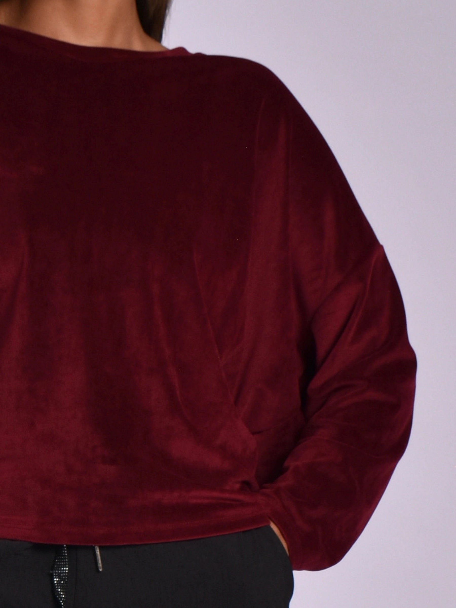 MADE IN ITALY VELVET TOP - BLACK