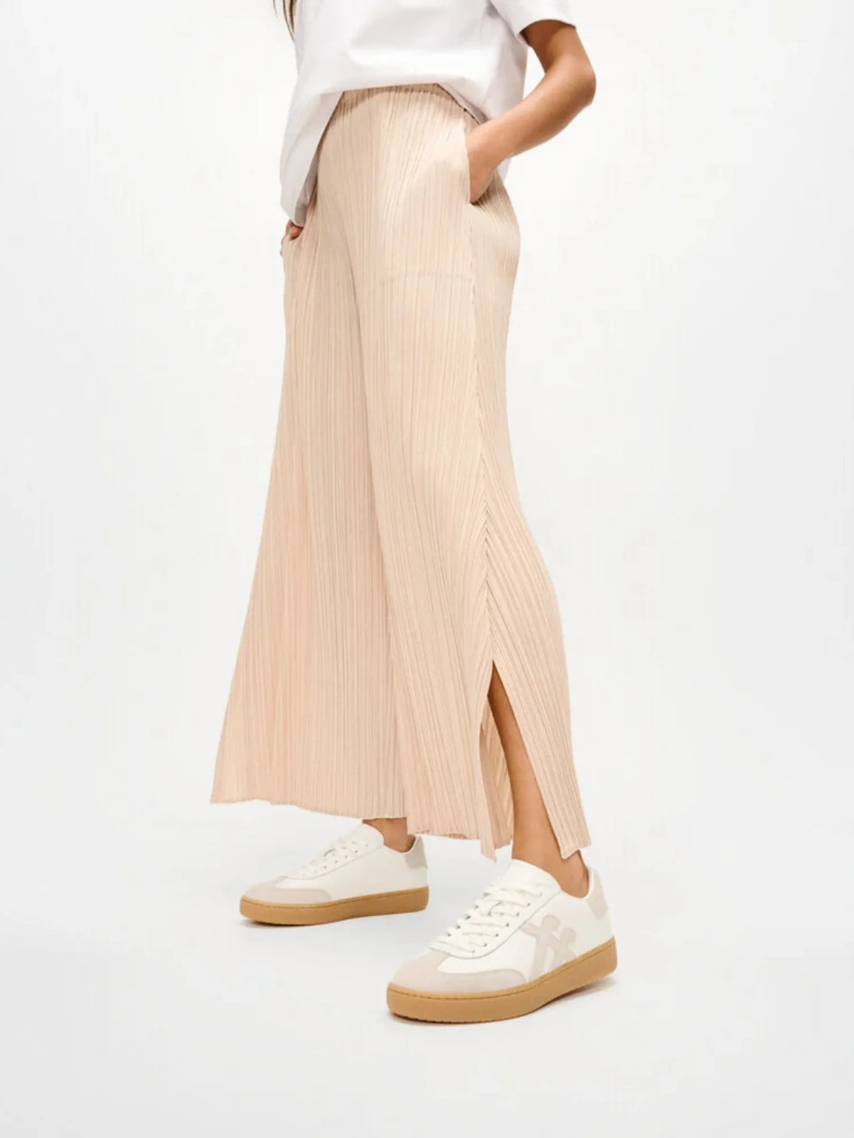 Fit Flop Turmeric Dash Suede Sneaker
