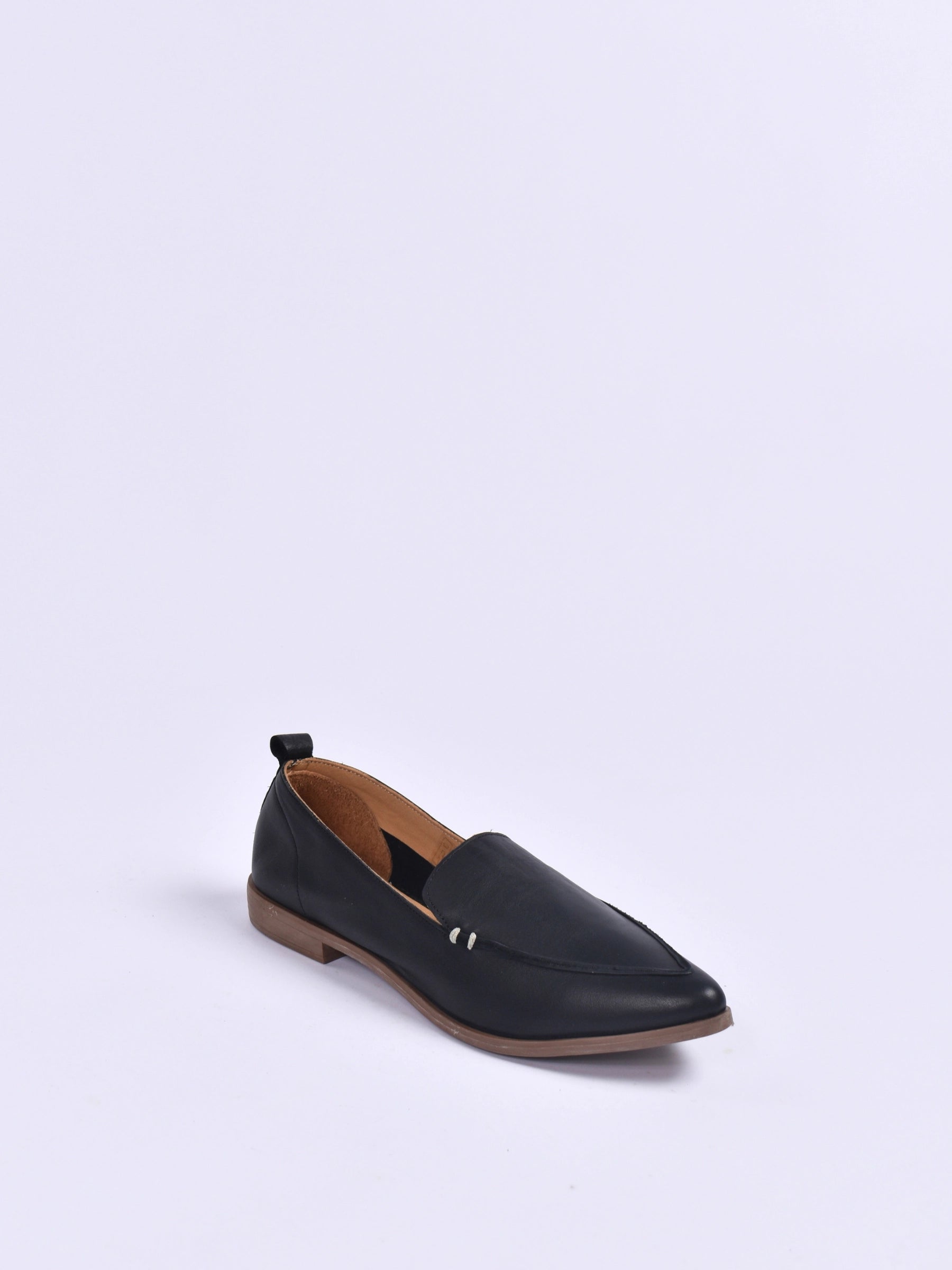 BUENO BLACK MOCCASIN