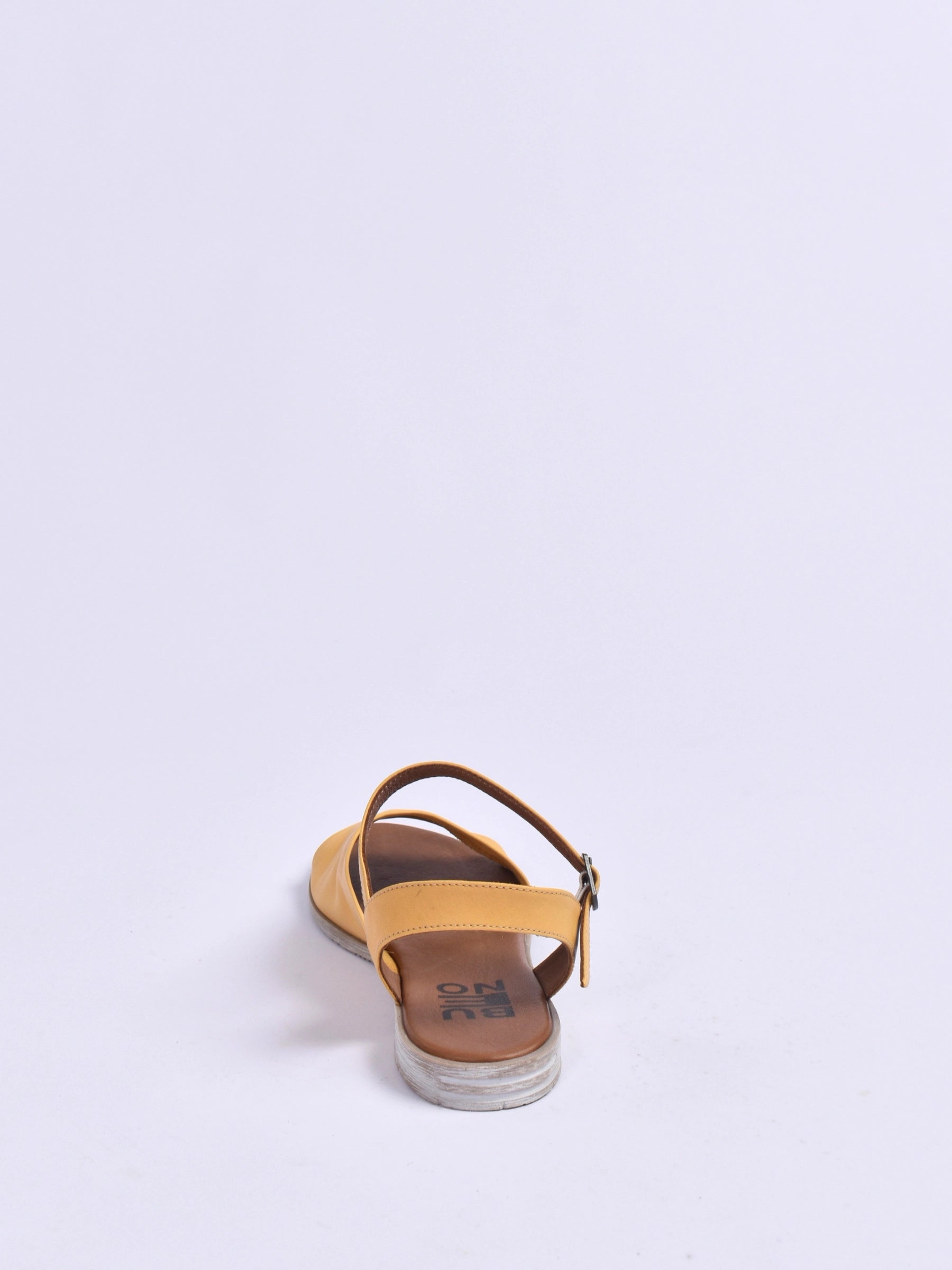 BUENO BLACK LOW HEEL SANDAL