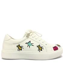 JOLIE WHITE EMBROIDERED INSECT DETAIL SNEAKER