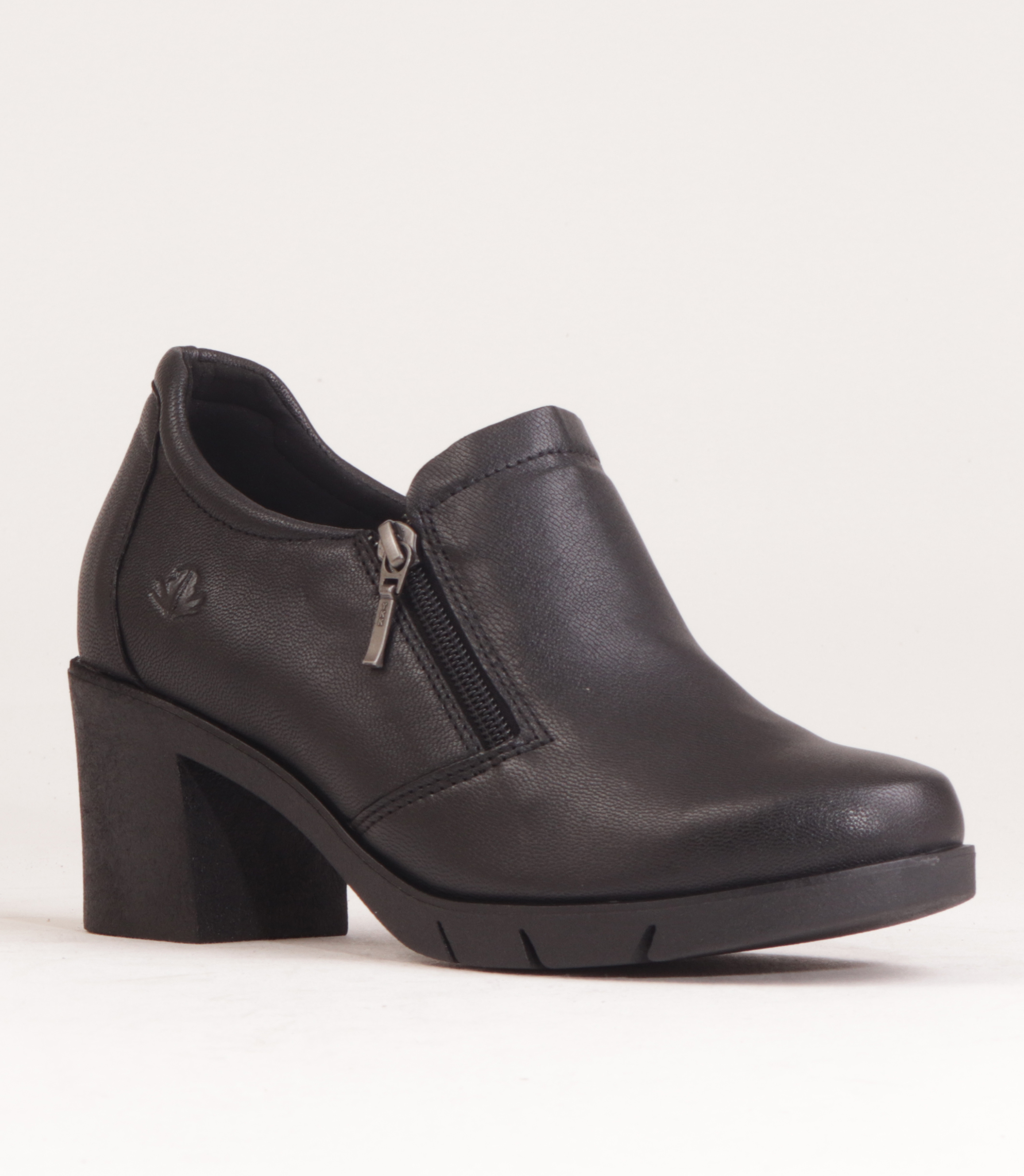 FROGGIE BLACK LEATHER CHUNKY HIGH-CUT SHOE WITH THE ZIP | Rosella ...