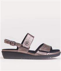 FROGGIE LEAD METALIC LEATHER DOUBLE BAND REMOVABLE FOOTBED SANDAL