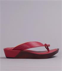 FROGGIE RED SLIP-ON WEDGE SANDAL