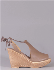 FROGGIE STONE LACE-UP WEDGE