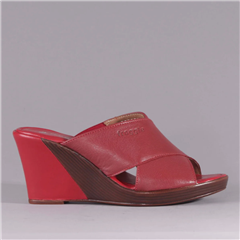 FROGGIE RED SLIP ON WEDGE