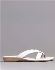 FROGGIE WHITE THONG SANDAL