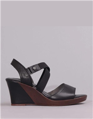FROGGIE BLACK CROSSOVER WEDGE SANDAL
