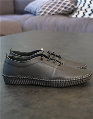 JOLIE BLACK LEATHER SNEAKERS 