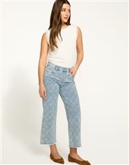 FDJ  LIGHT MED PULL ON JEAN