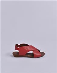 BUENO RED FLAT CROSS OVER SANDAL 