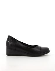 SOFT STYLE BLACK WALDEN SHOE 