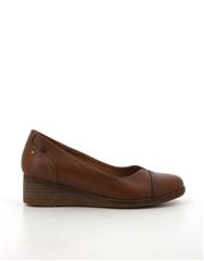 SOFT STYLE COGNAC WALDEN SHOE 